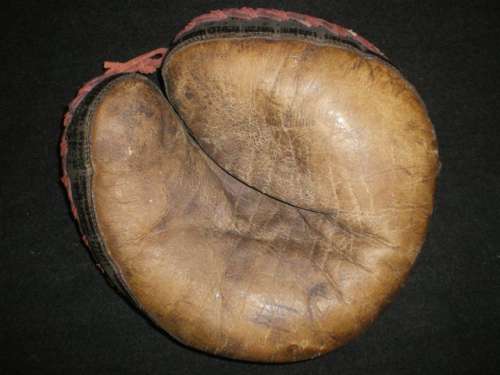 A.J. Reach Catchers Mitt 5 Front